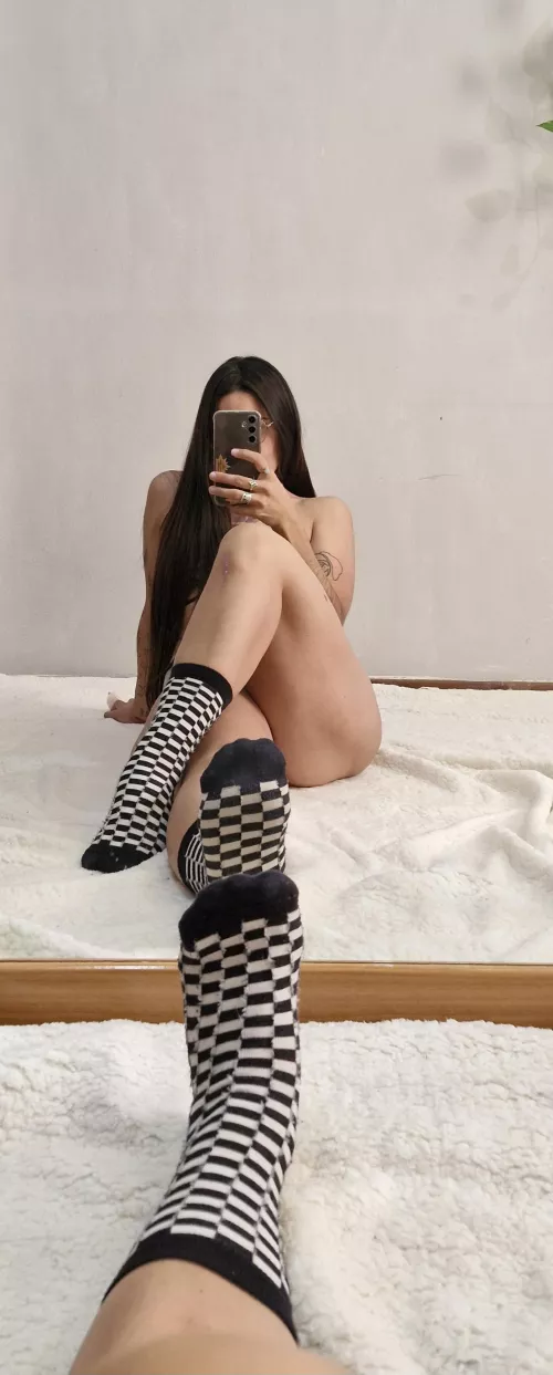 ready to satisfy your sock needs? ;) 