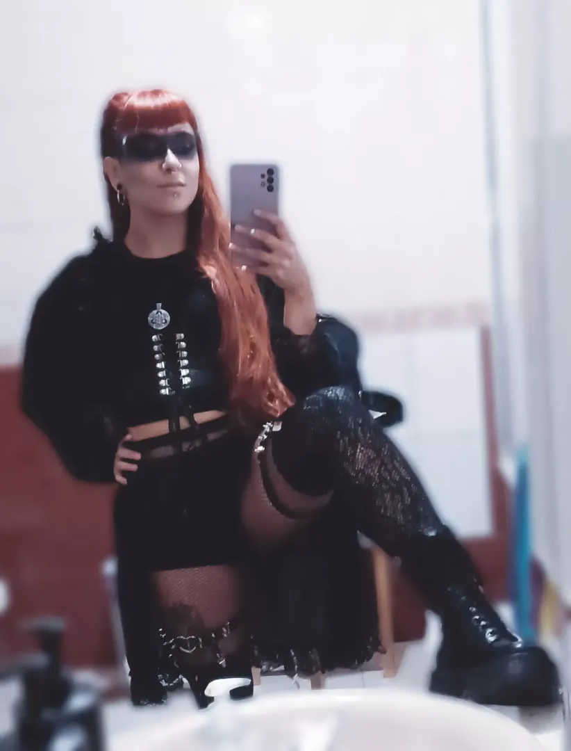 Ready to smash some empty headed simpletons. Who wants to go first? I promise I WON'T be gentle...