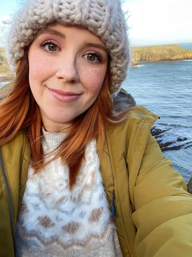 Ready to start the day! I love spending time by the water. [F]