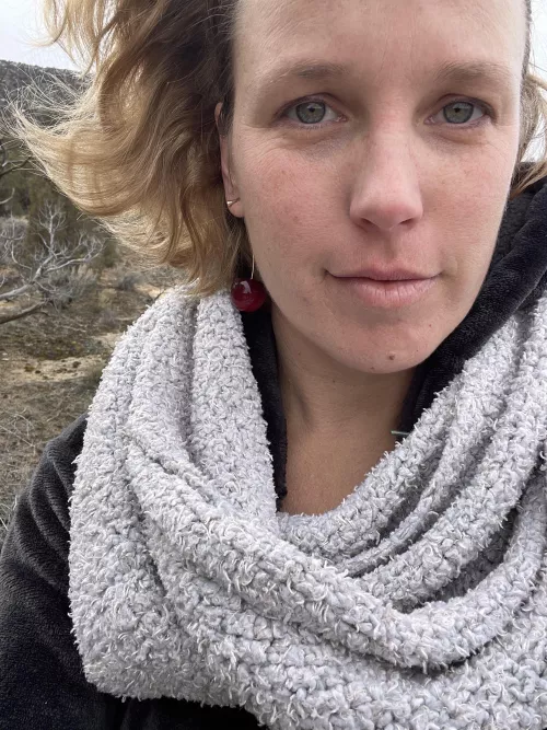 Real milf outside getting her hike on.