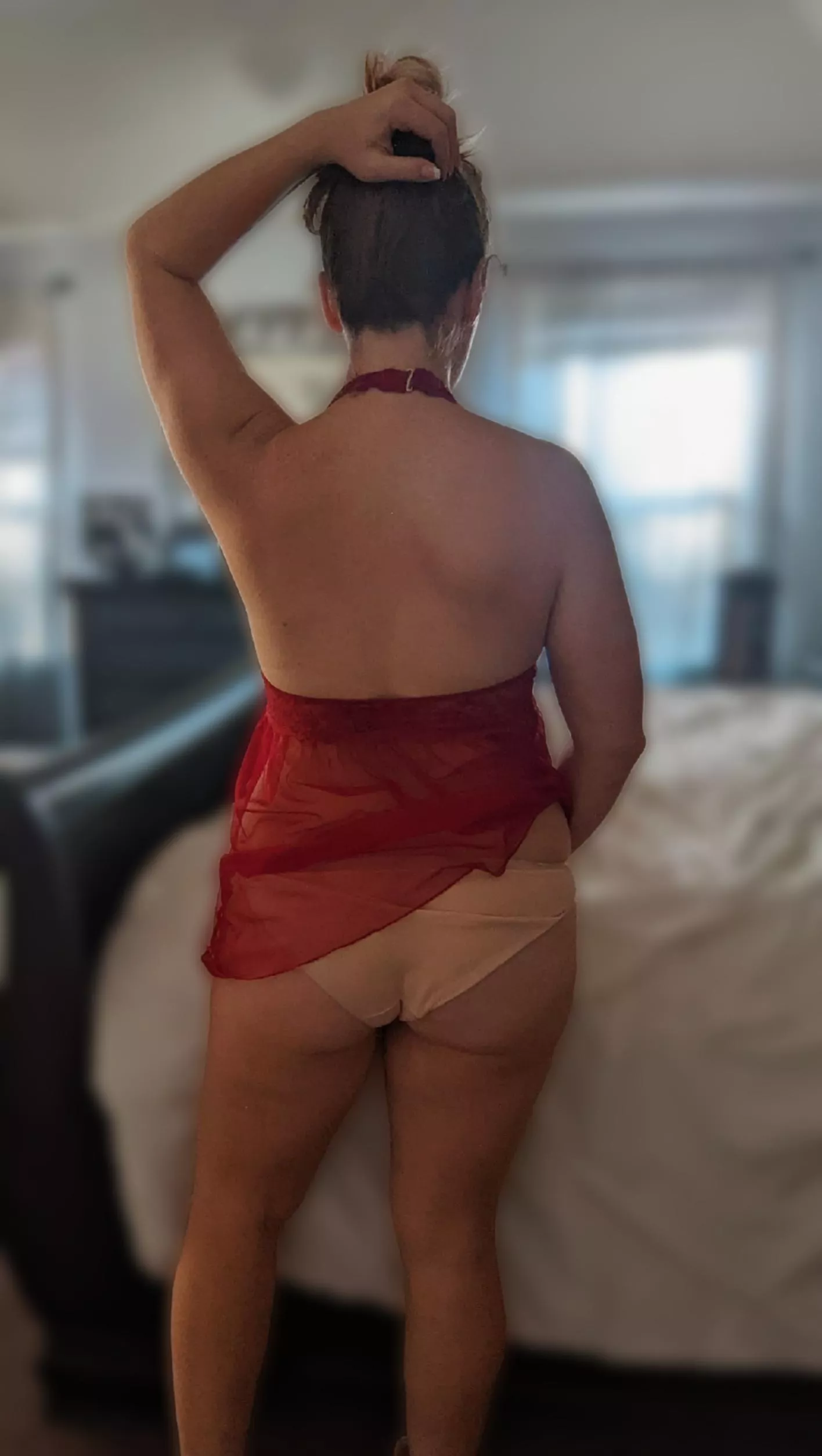 Real naughty women have curves