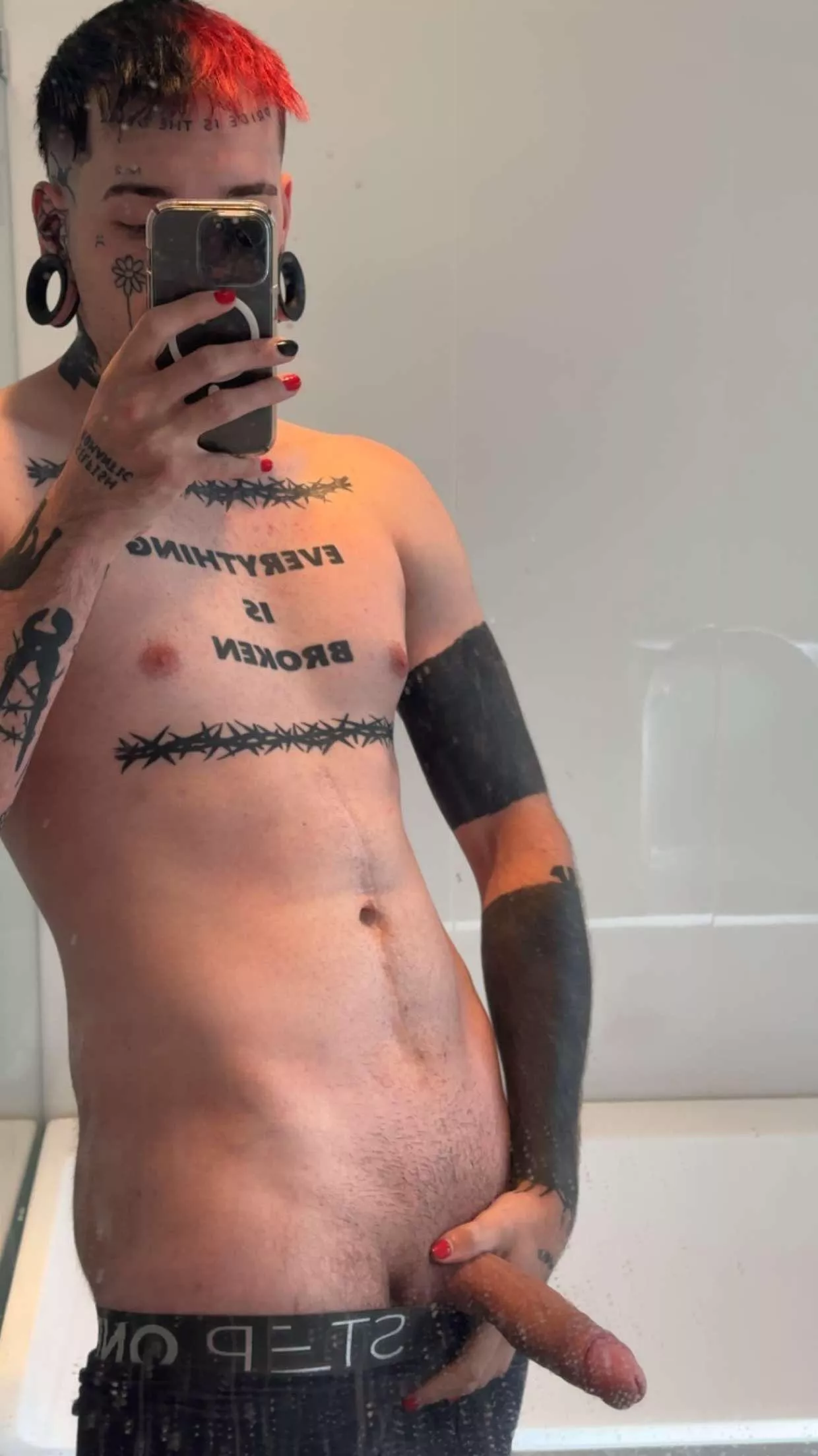 Really need to finish this blackout 😑