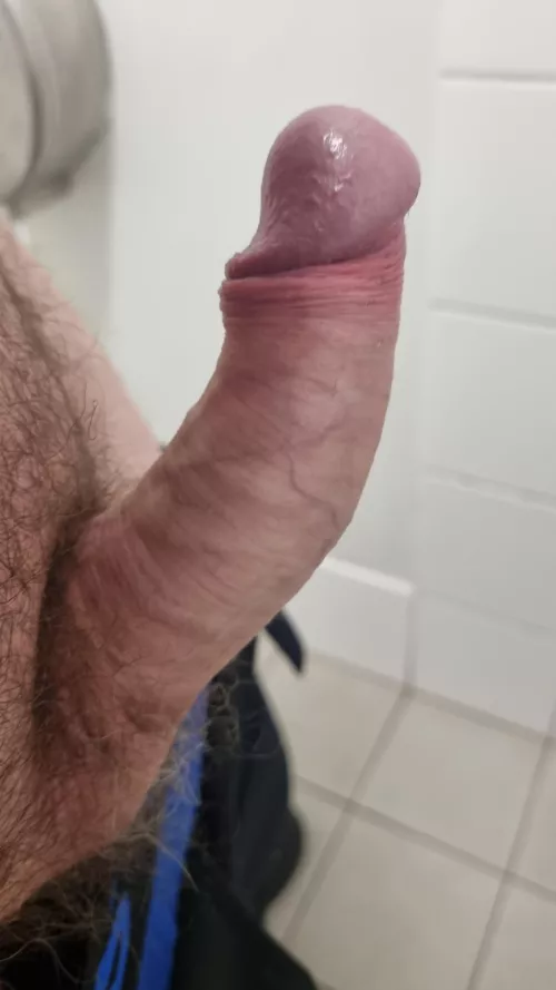 Really need to stay off reddit at work.