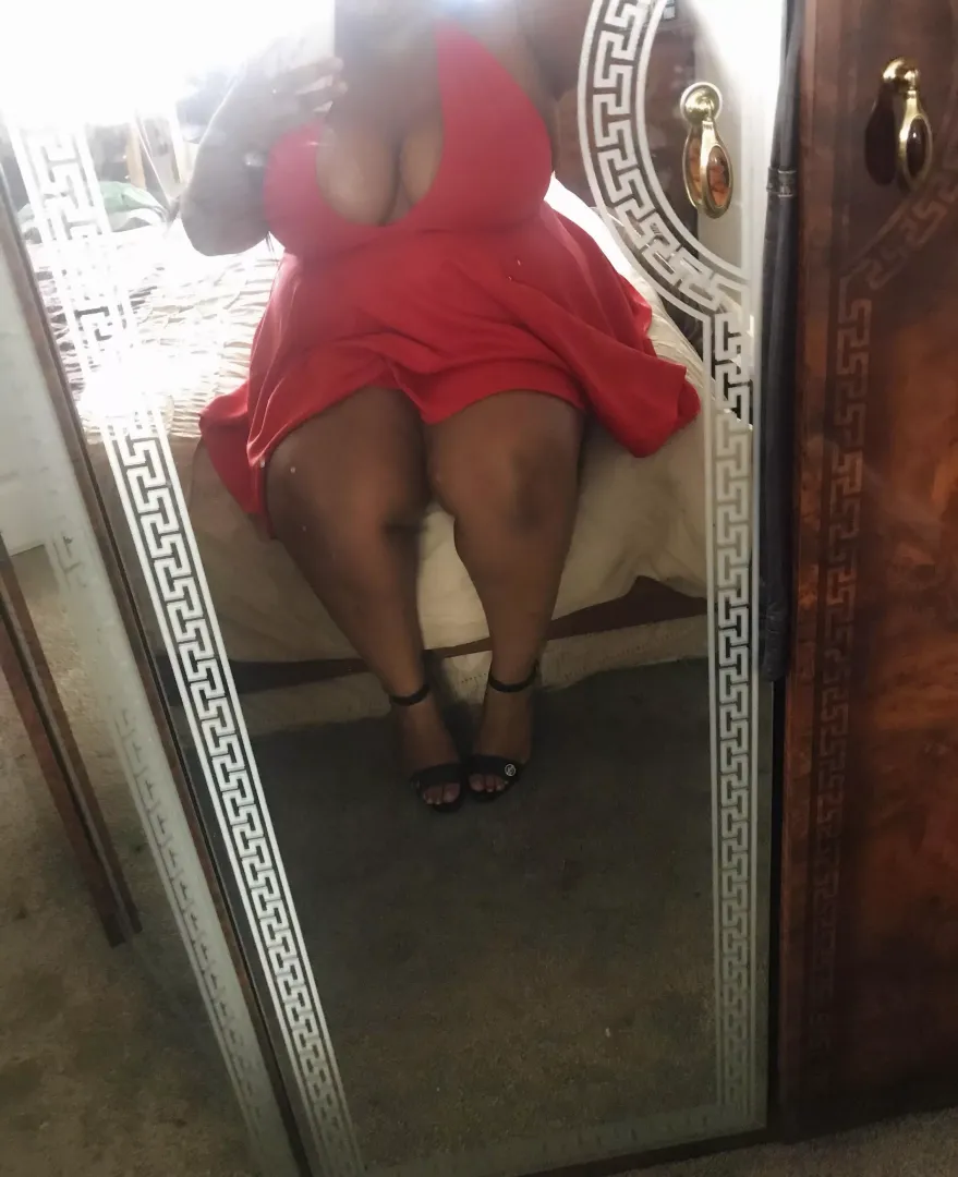 Red dress 💃🏽
