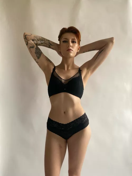 Red hair and tattoos are a pretty fun combo