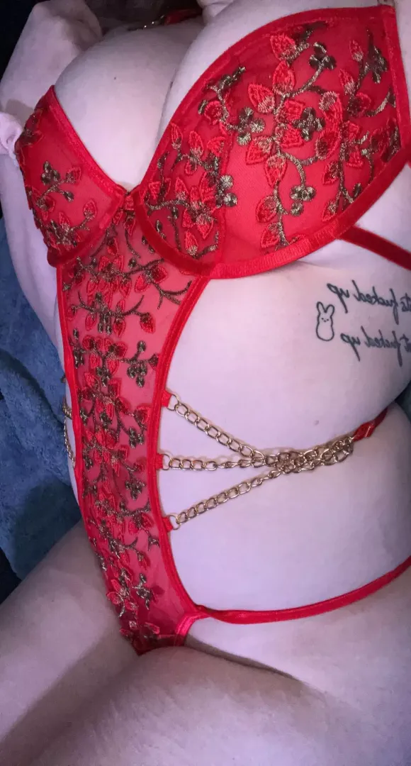 Red looks good on me