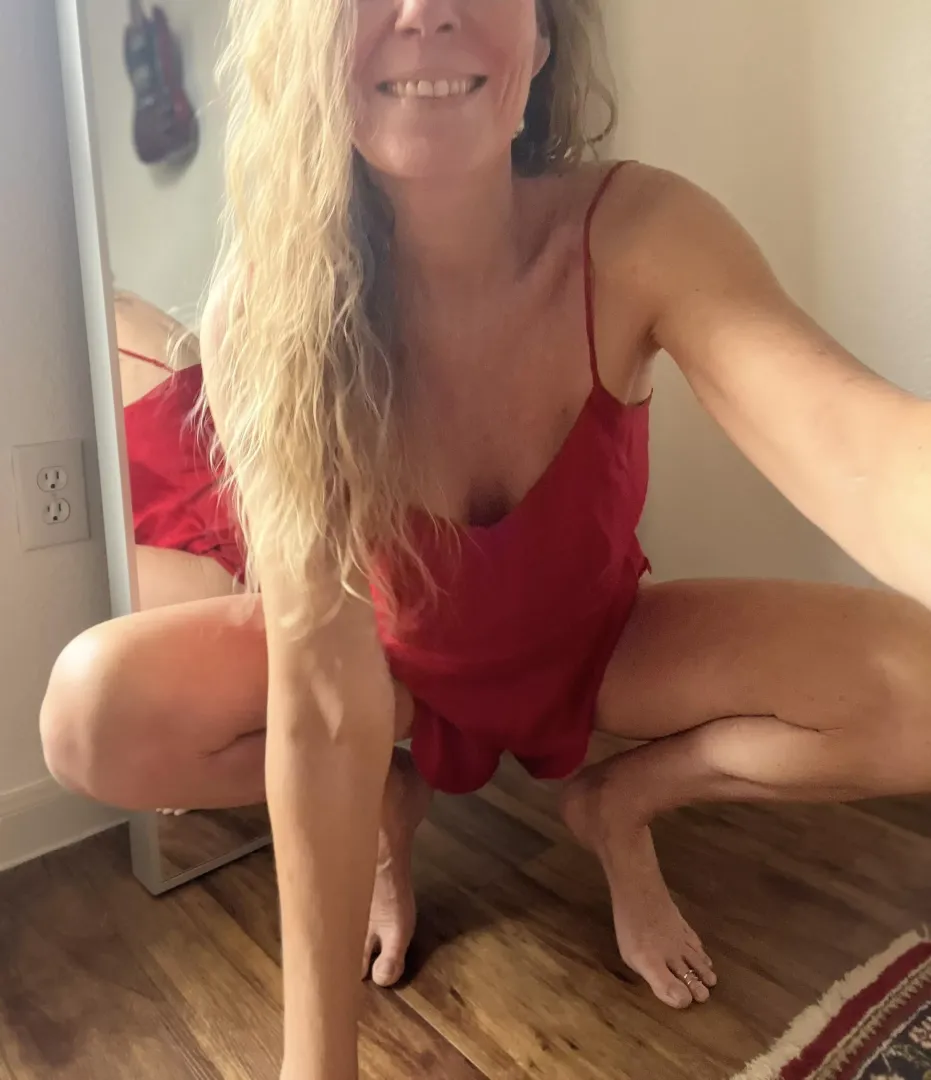 Red silk pj milfie.