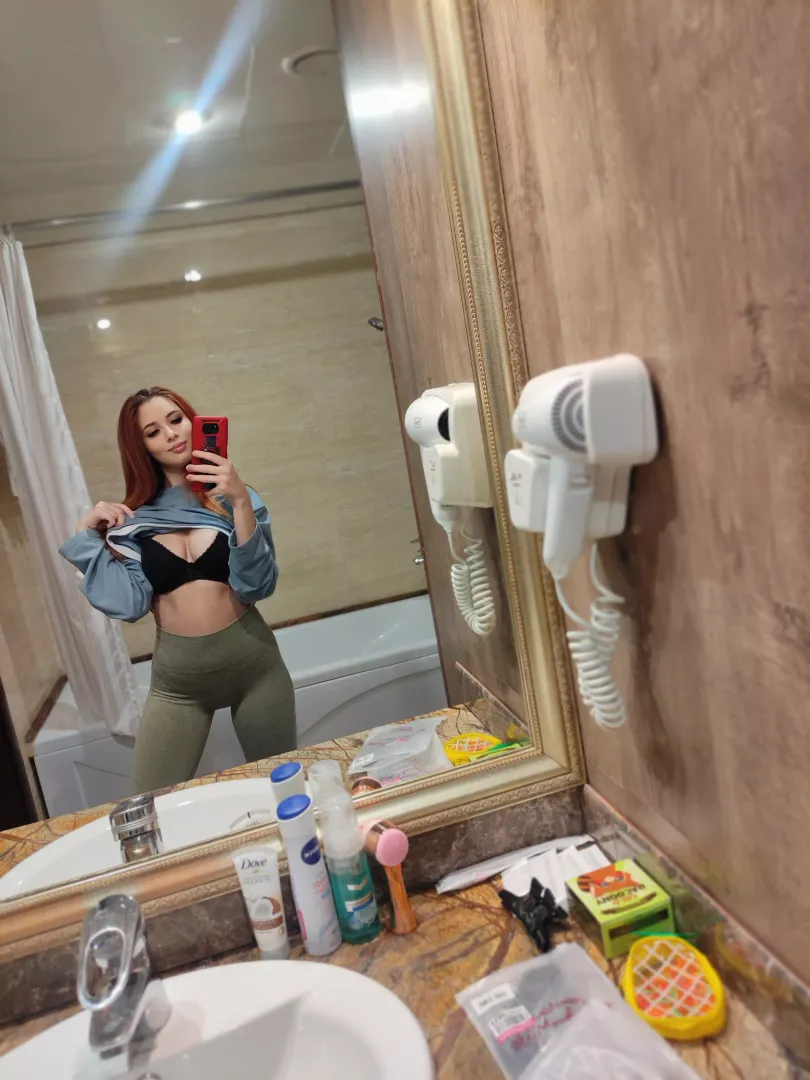 Redhead in the gym