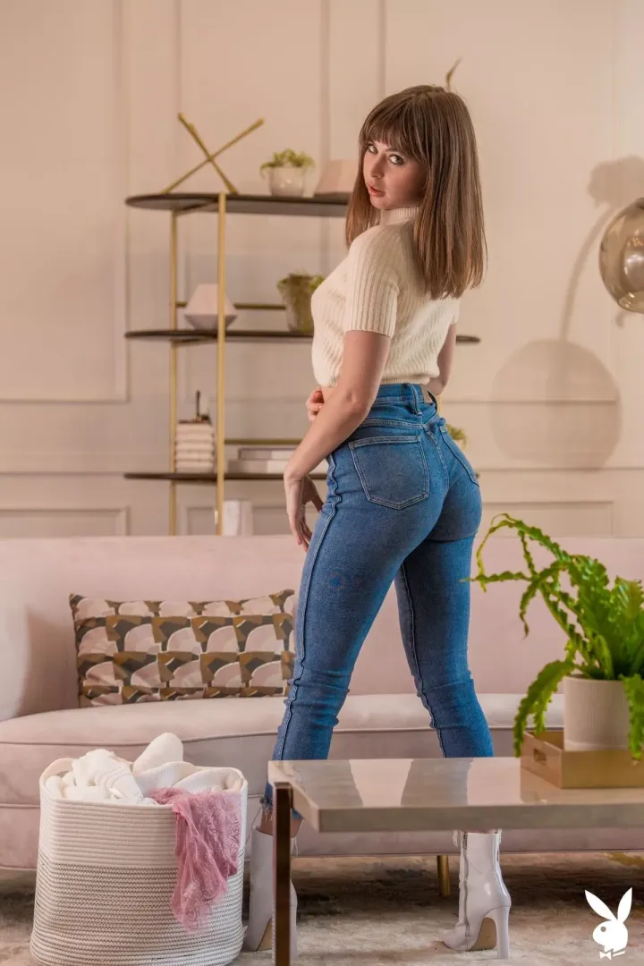 Riley reid