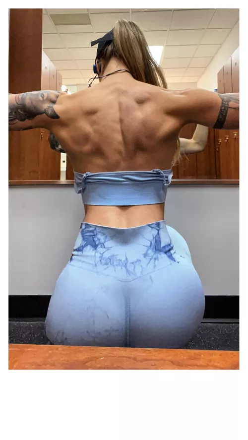 Ripped 😈 [F]