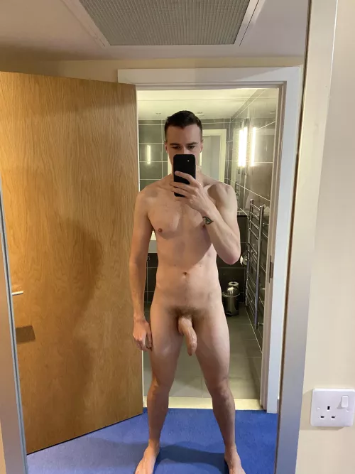 Rock hard ready to smash my girl’s wet pussy in the hotel room 💪🏼