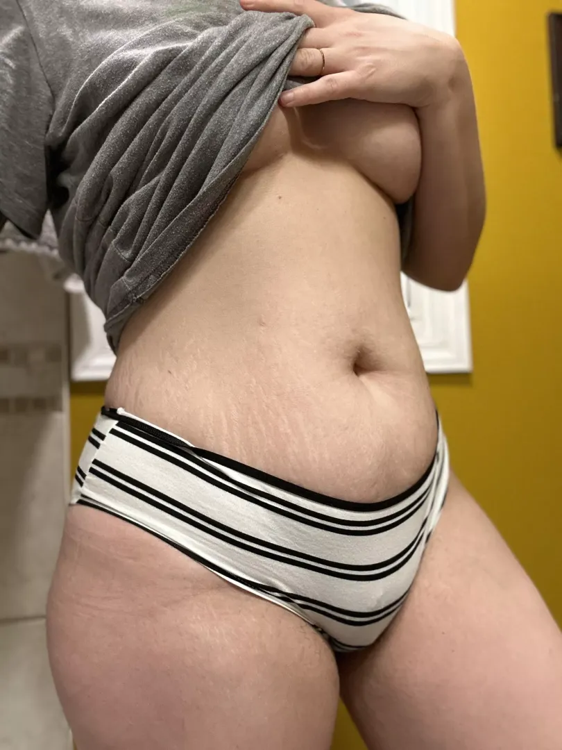 Rockin the mombod & loving it