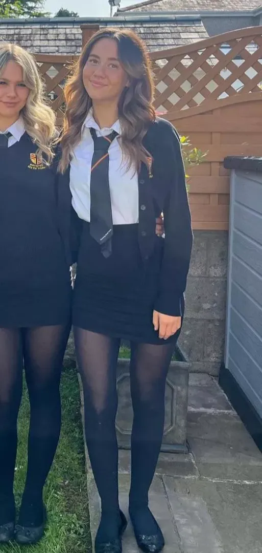 R/oliviabridgeman