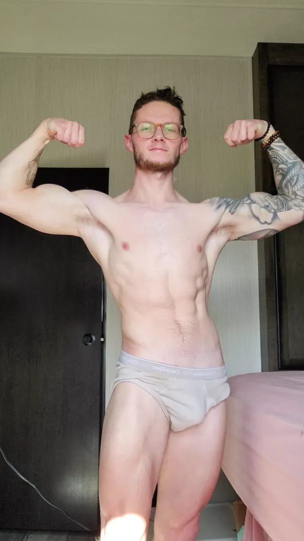 rub my muscles and bulge?