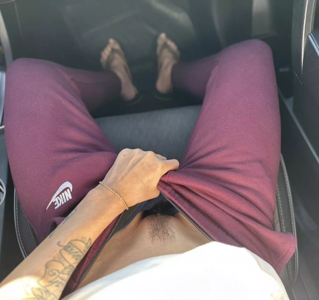 Rub on it while you drive 😍