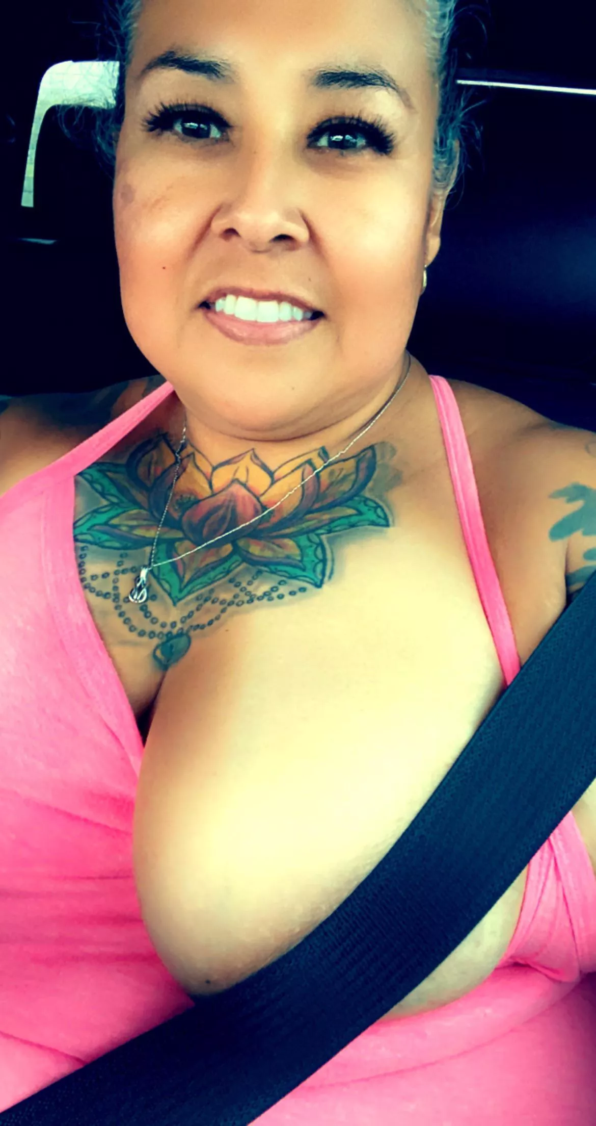 🚗🚗 safety first on this fabulous Friday, gotta keep the girls buckled up 💋😍🤤❤️🥰🔥