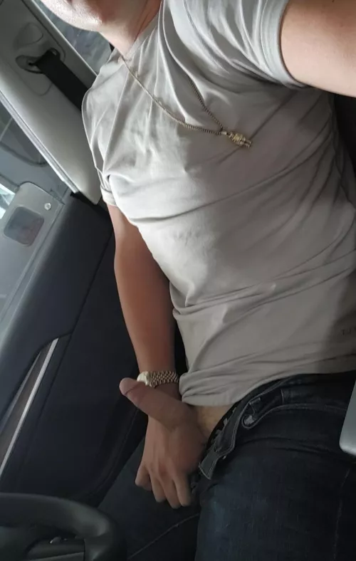 Saw a hot dad at Target. Throbbing in the parking garage 🥵