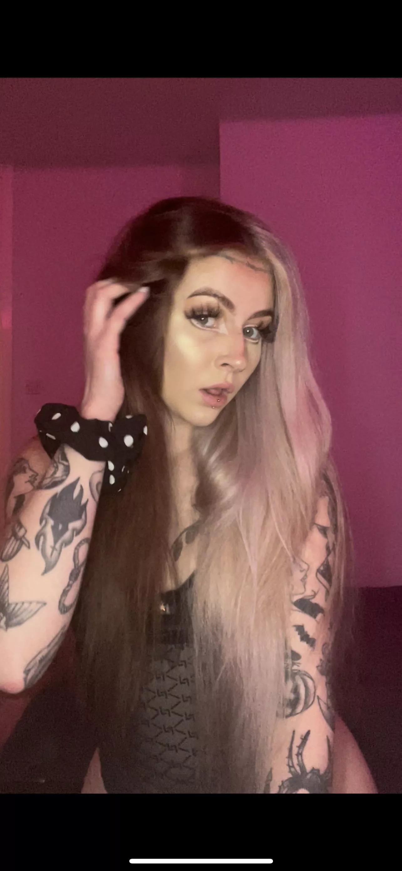 SC: nicole-marshall 👅 kik: nickyyyy.420 😈 telegram: Nickyyyy420 💦 dm for whatsapp🍑 [selling] live sexting/calls/customs🍒 kink and fetish friendly🤫