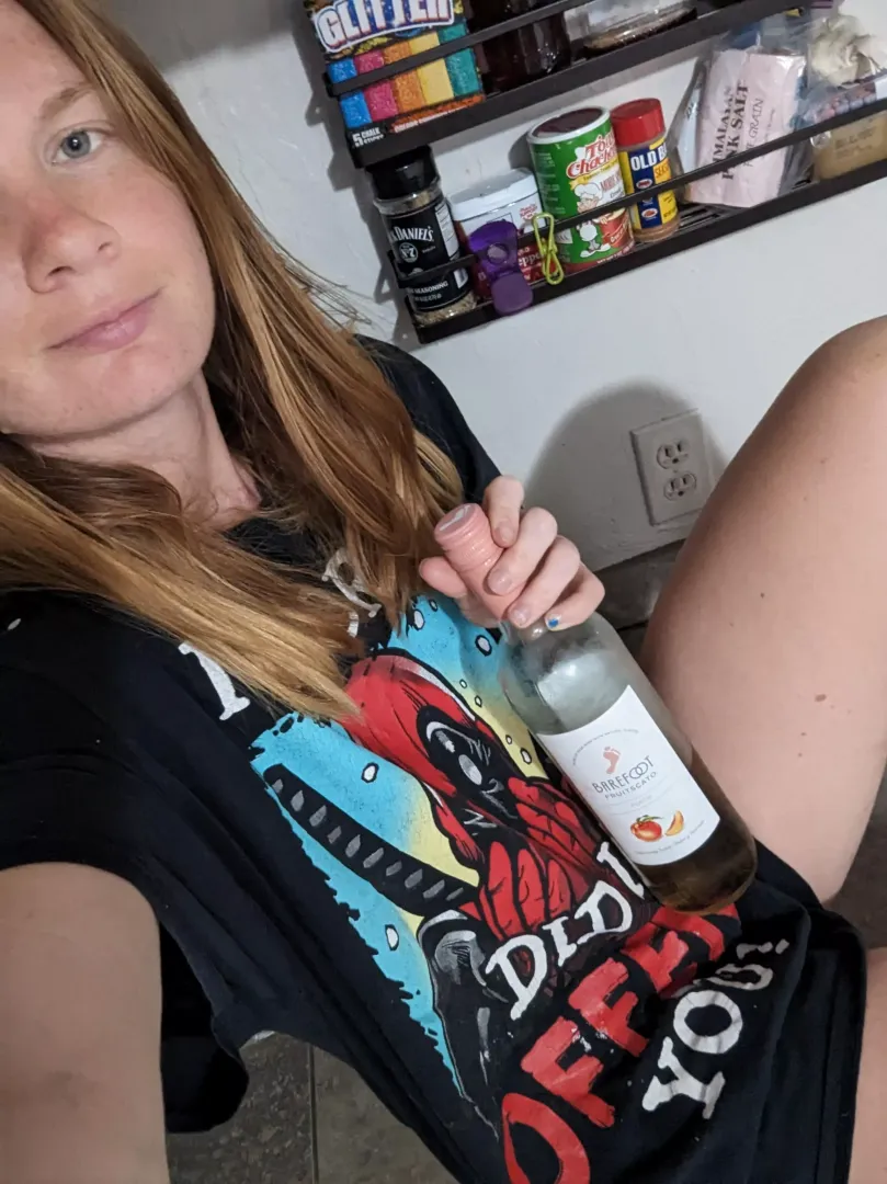 Scarlet spirit: freckled and fearless🦁 [F27]