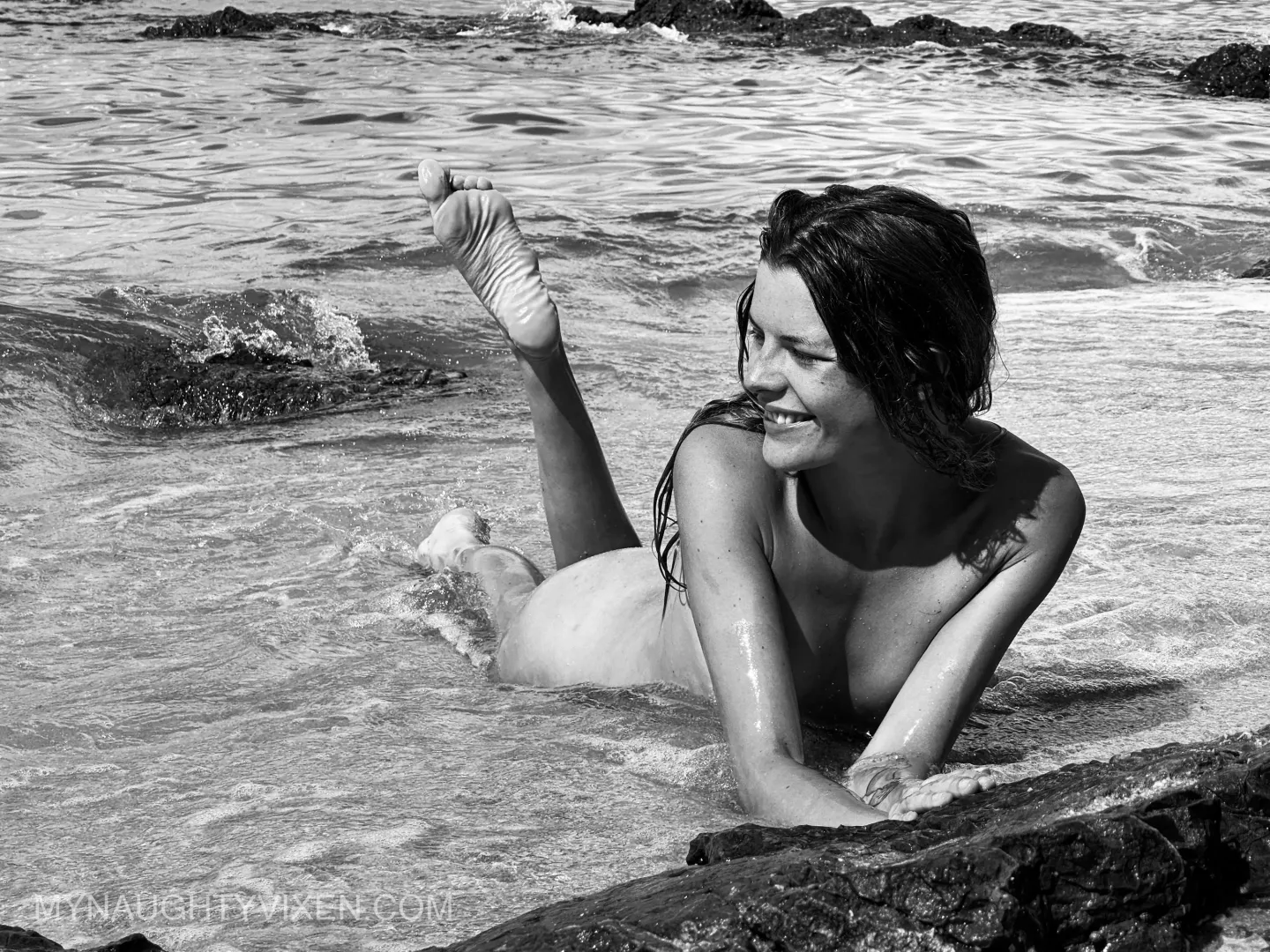 Sea waves