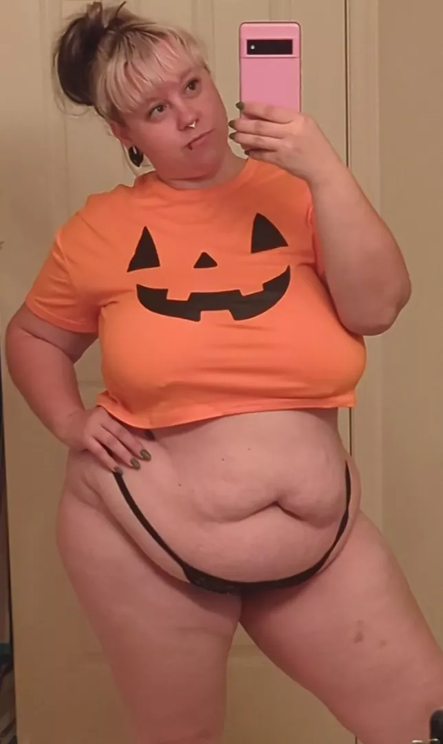 Searching for a pumpkin eater 🎃