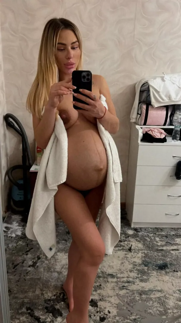 Second pregnancy and I'm hotter and hotter