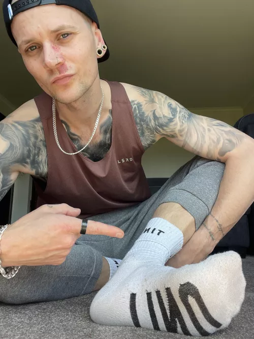 See my dirty white socks? They’re potent with my scent & ready to smother your face. All you need to do is make a send. Then DM me 😈