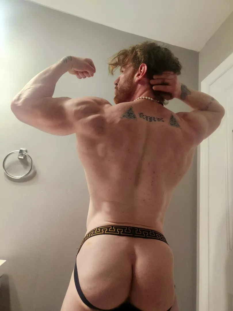 Seein alot of 🍆 is ginger 🎂 welcome?