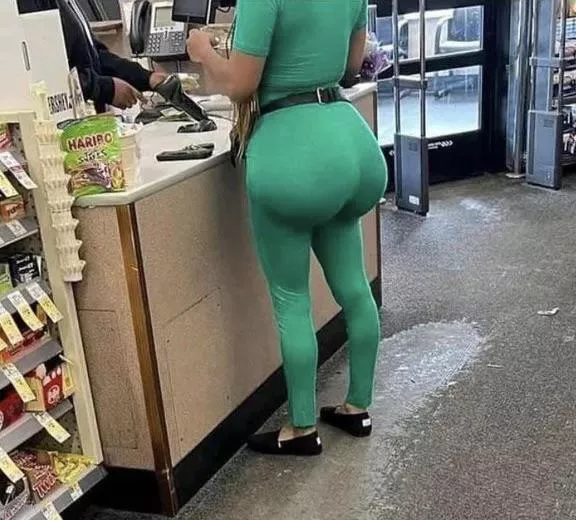 Seen people making fun of this on r/funny. Thought it would be more appreciated here.