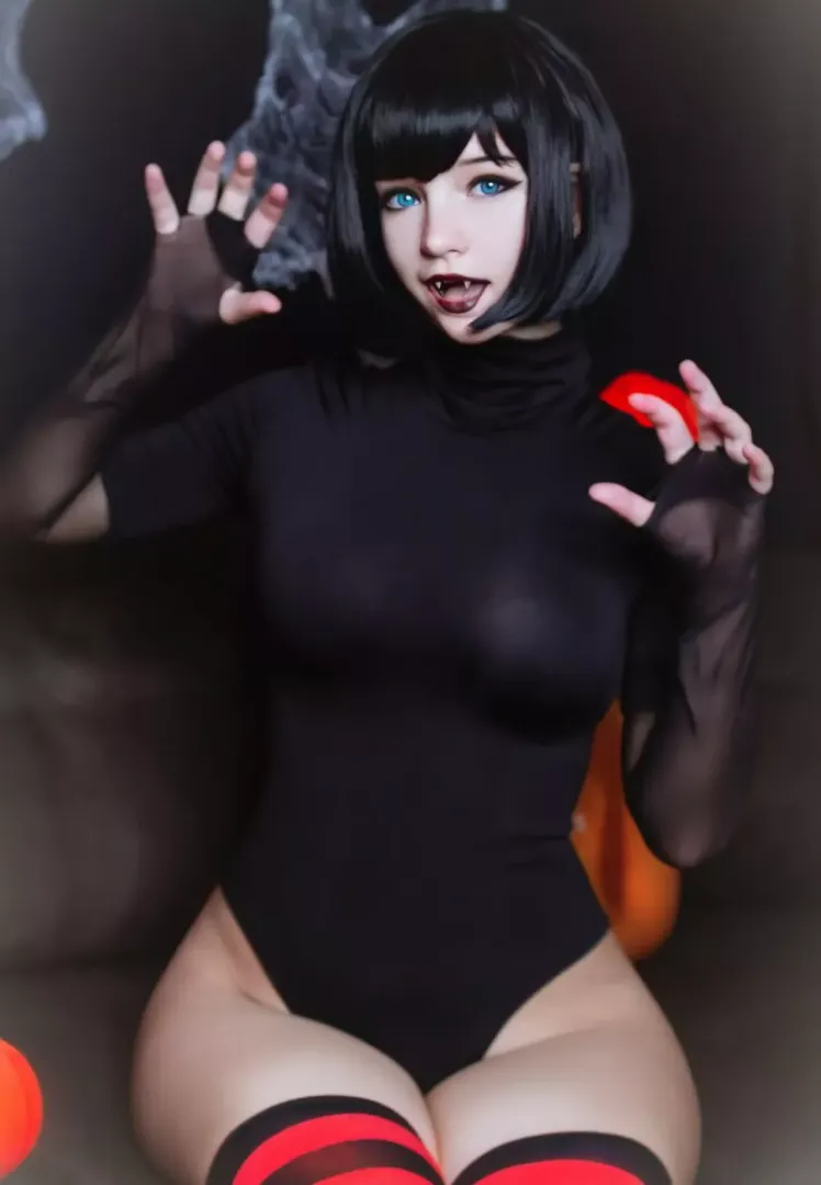[self] Mavis From Hotel Transylvania uwu