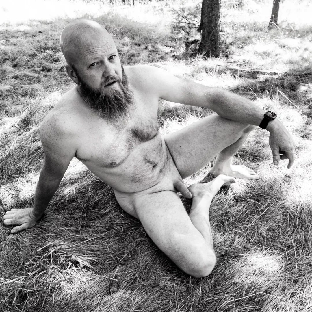 Self shoot outdoors