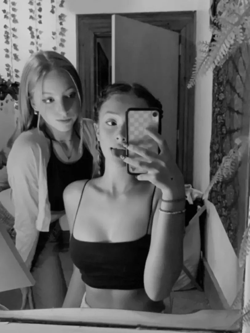 Selfie [2]