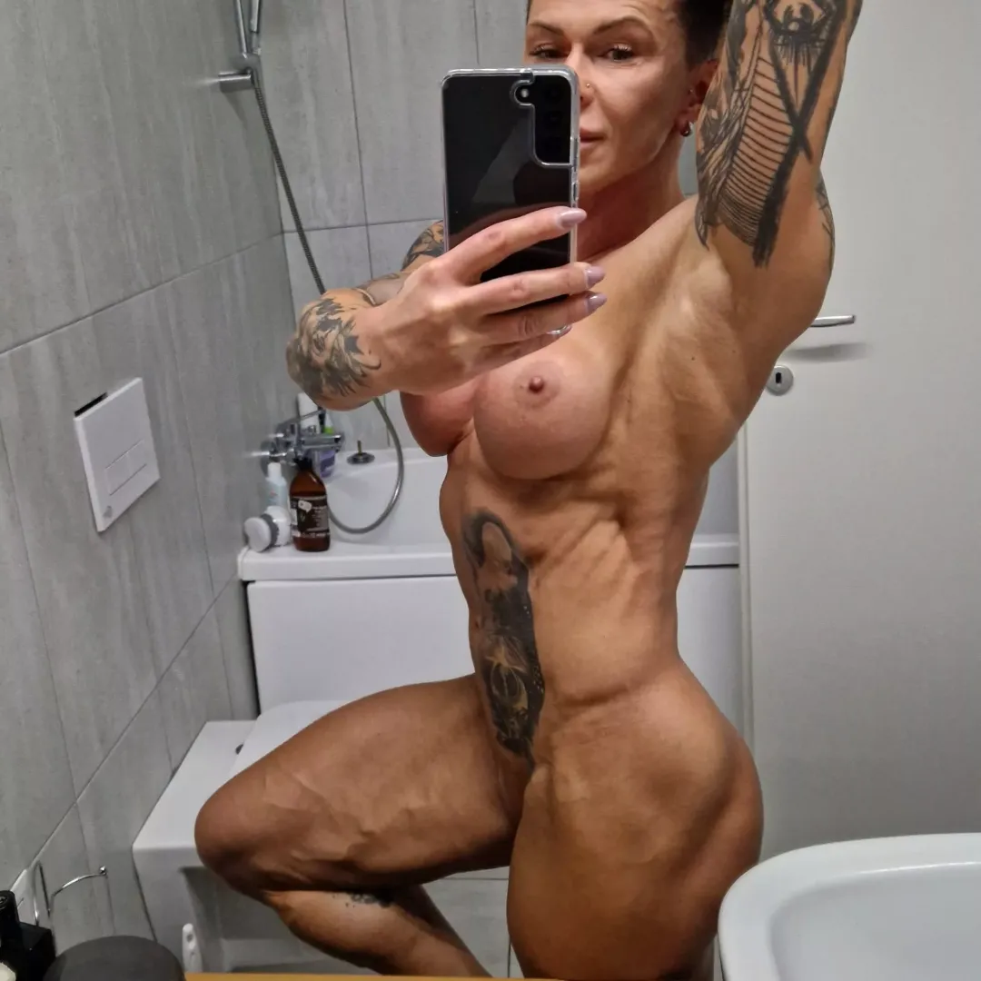 Selfie after EXTREME GYM workout