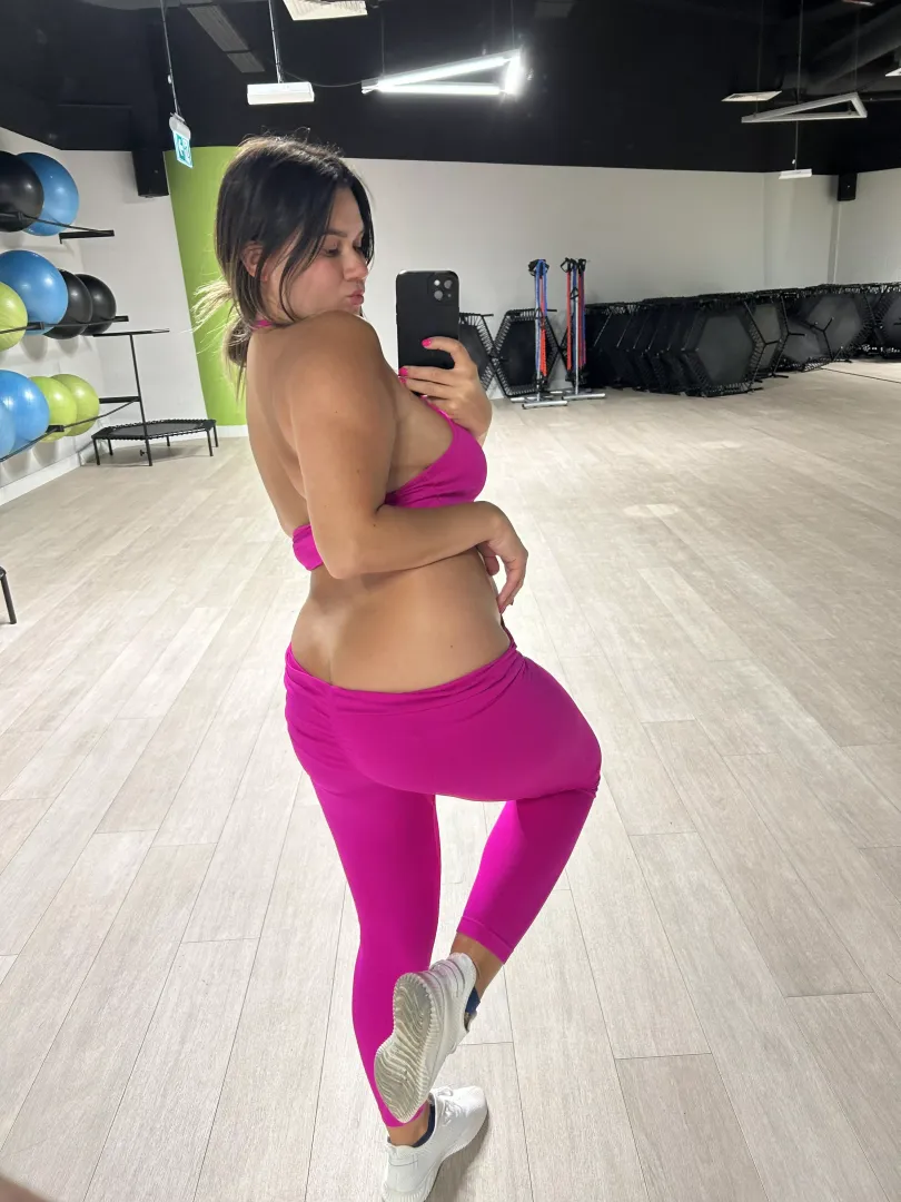 selfies you would get as my gym crush