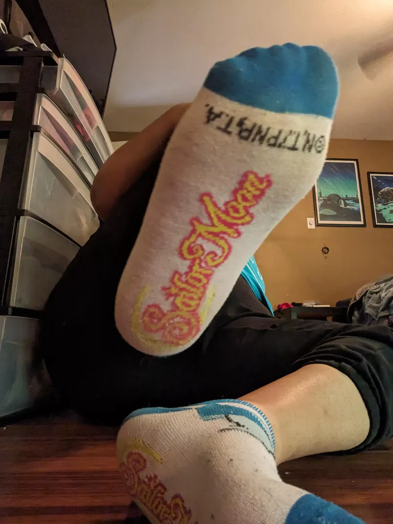 {selling} Go ahead and take a big whiff 🥵