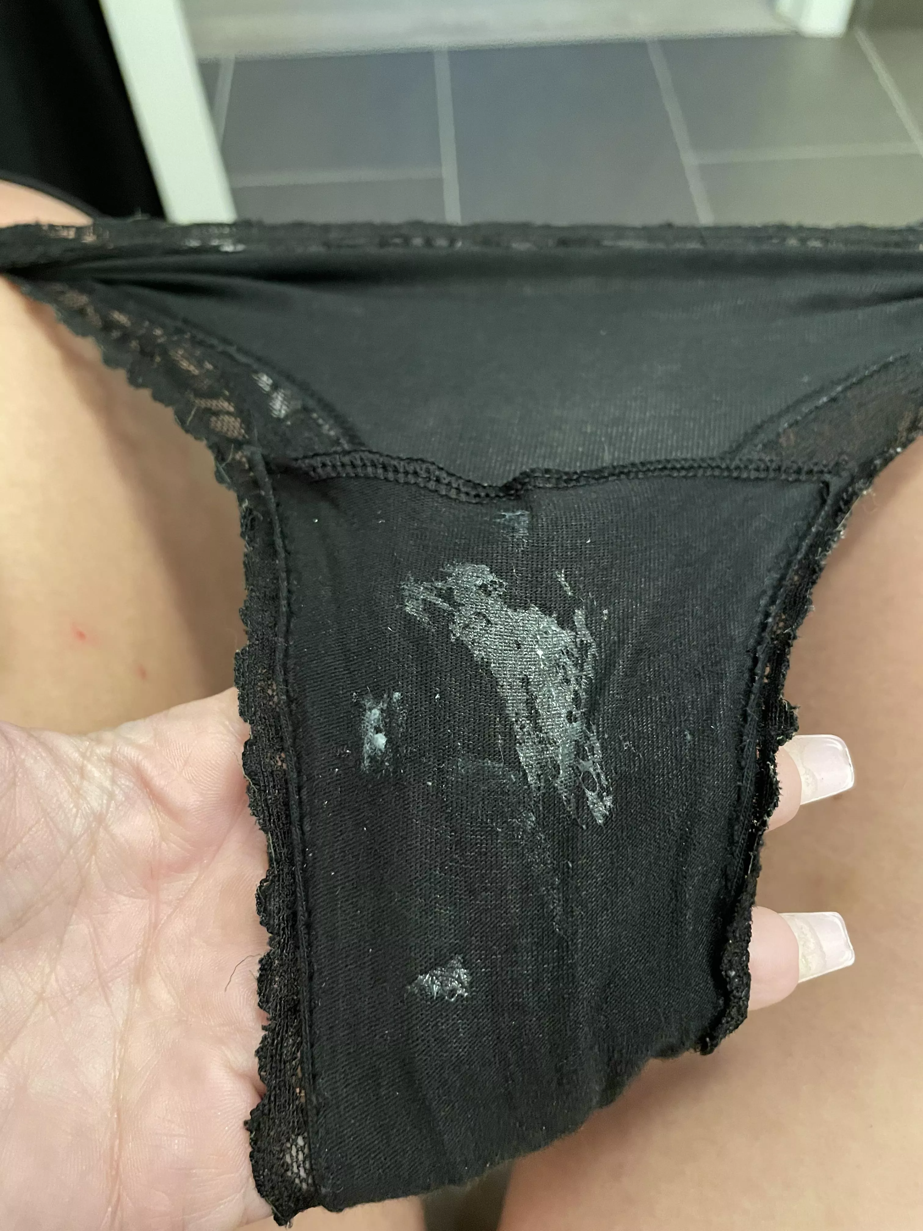[selling] I’m real wet for wet Wednesday!