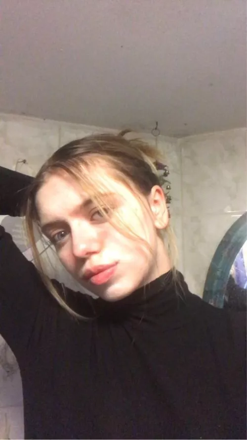 [selling] let me drain you. Are u ready to pay your tribute fee?