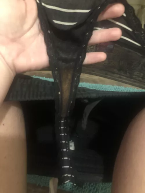 [selling] Ready to ship for $45 ! Worn 2 days heavy BO scent - price includes discreet shipping and 2 photos!