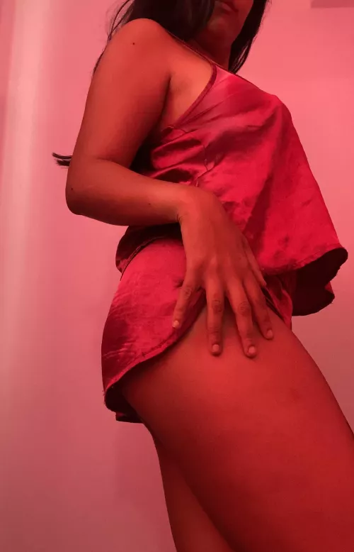 [Selling] Video calls • Sexting• Femdom • Findom • Personalized photos • Fetish friendly • SPH • CEI • JOI • GFE • Serious buyers only✨ Kik Vane.moncada25 Telegram acavego25 OR DM ME