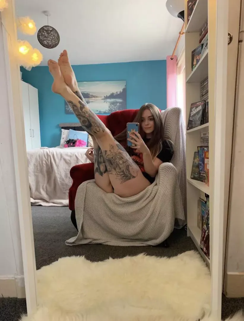 Sending a little love 💝 [f]