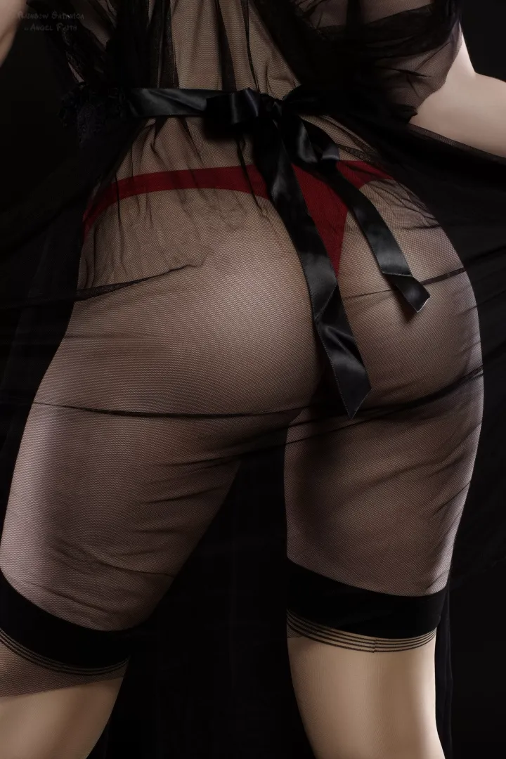 Senorita Viola Tenebre by Rainbow Satanica