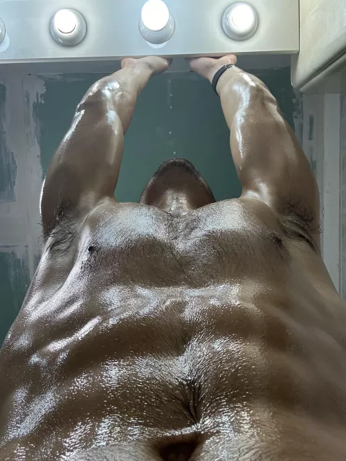 Several oiled pits ready to lick