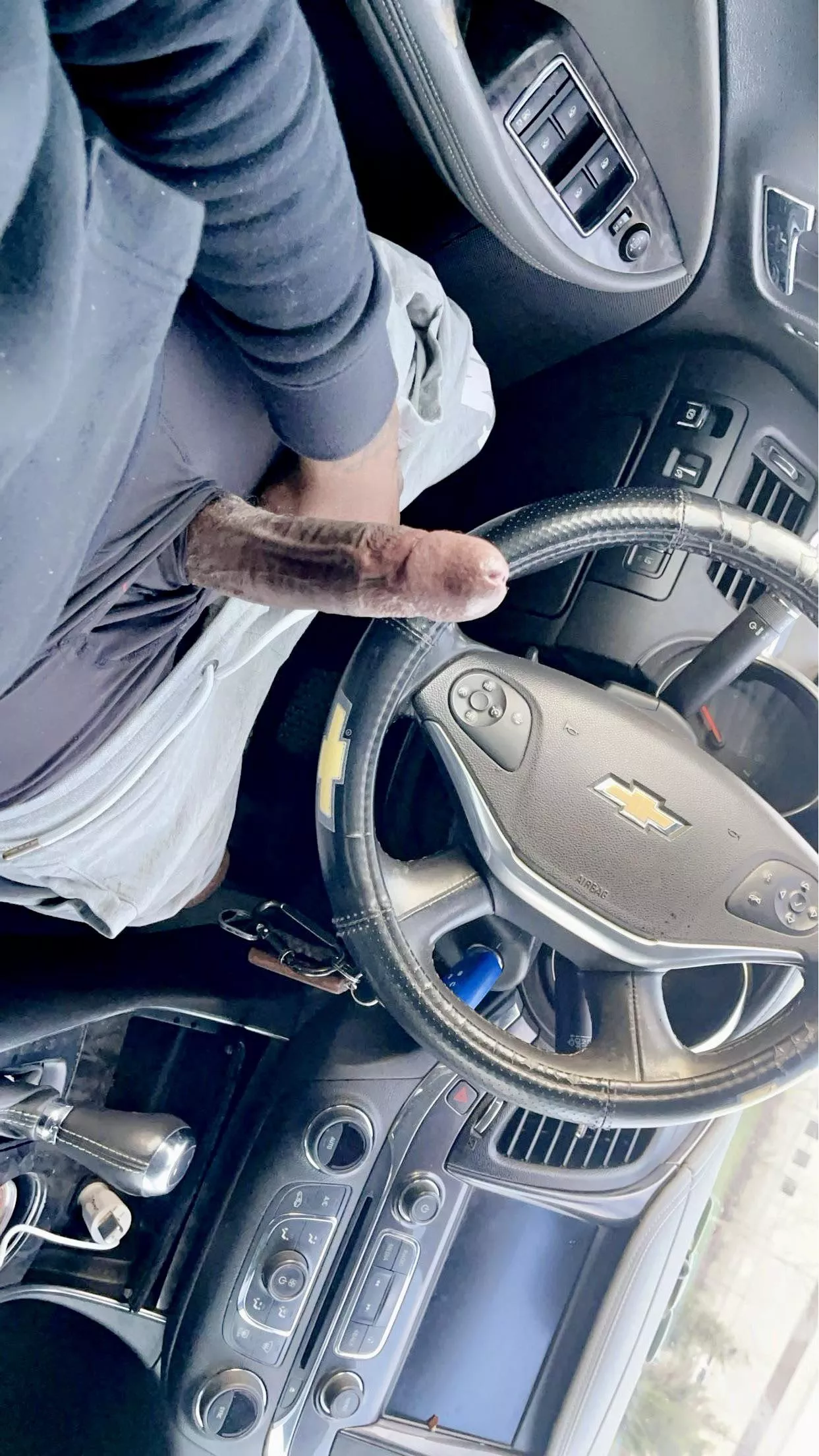 Sexy BBC here this evening looking for a couple to join hit me up