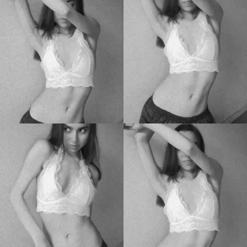 Sexy Latin body here! 😘 (f20)