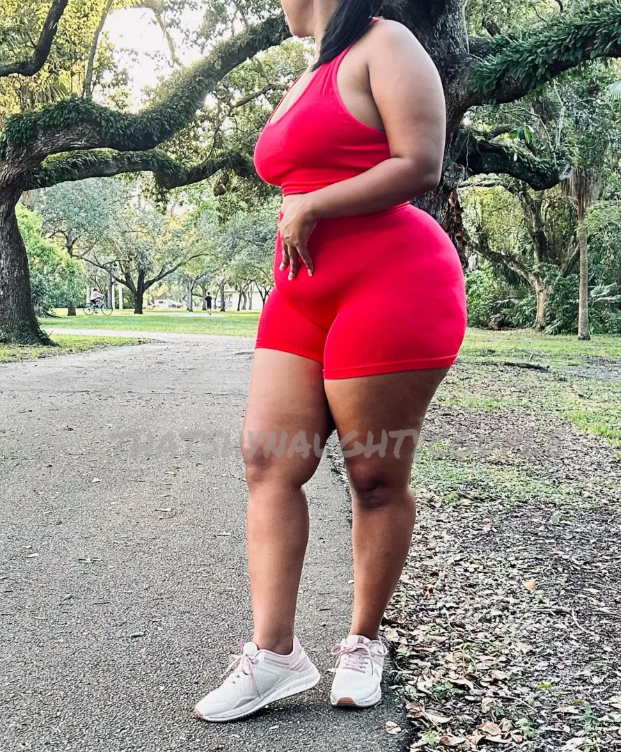 Sexy latin MILF