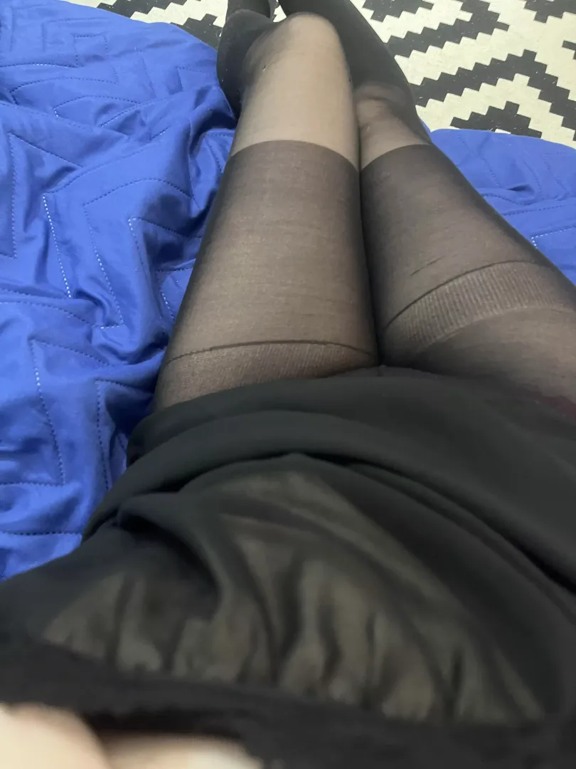 Sexy legs in nylon
