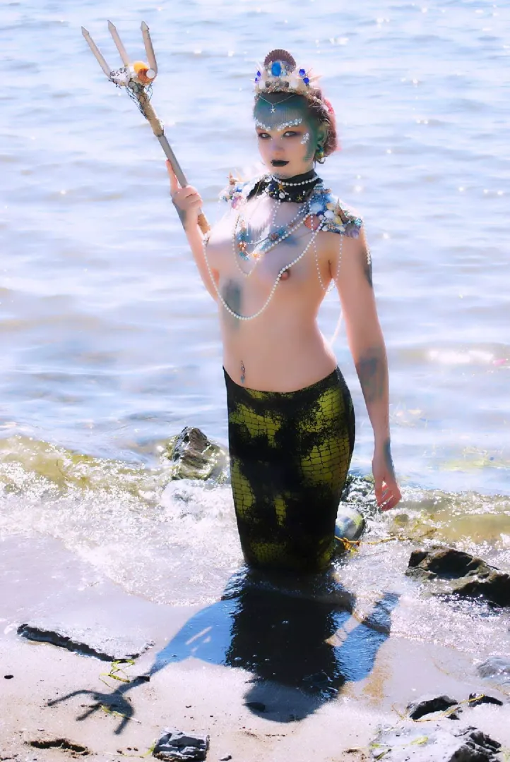 Sexy Mermaid topless photoshoot by yours truly 🖤🤍