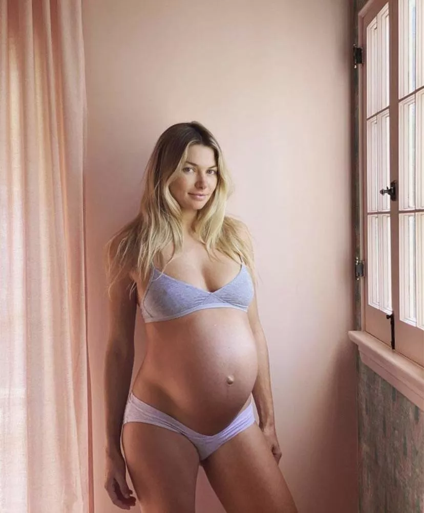Sexy mom hot🔥❤️‍🔥