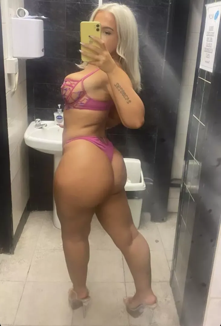 Shania