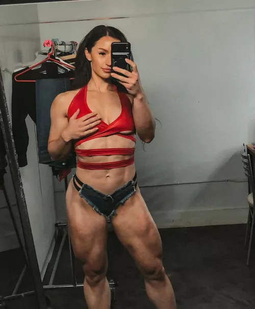 Shayna Lareina